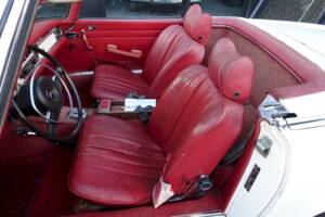 Bild 24/37 von Mercedes-Benz 280 SL (1970)