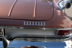 Afbeelding 23/84 van Chrysler New Yorker 2-Door Hardtop (1961)