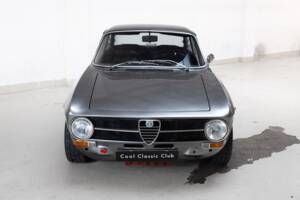 Imagen 34/36 de Alfa Romeo Giulia 1600 GT Junior (1973)