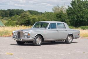 Image 10/50 of Rolls-Royce Silver Shadow I (1973)