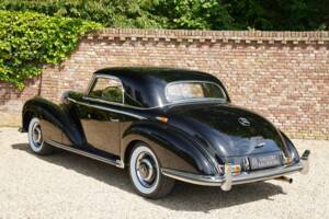 Image 2/50 of Mercedes-Benz 300 S (1953)