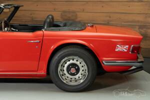 Image 8/8 of Triumph TR 6 (1972)