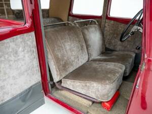 Imagen 5/6 de Berliet Dauphine 11 CV (1935)