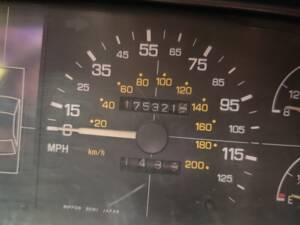 Imagen 7/9 de Subaru 1800 GL-10 (1985)