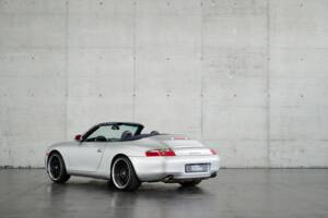 Afbeelding 18/50 van Porsche 911 Carrera (2000)