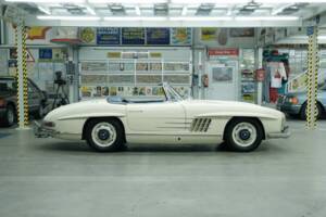 Bild 26/50 von Mercedes-Benz 300 SL Roadster (1959)