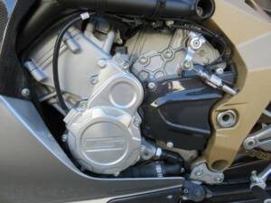 Bild 20/45 von MV Agusta F3 675 Serie Oro (2012)