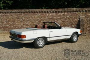 Image 39/50 of Mercedes-Benz 380 SL (1982)