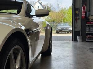 Image 15/25 of Aston Martin V8 Vantage (2007)