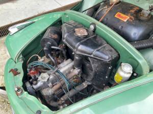 Image 36/38 of FIAT 500 C Giardiniera (1952)