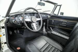 Bild 11/50 von MG MGB (1975)