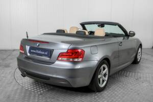 Immagine 26/50 di BMW 120i (2012)