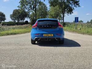 Imagen 12/42 de Volvo V40 D4 R-Design (2014)