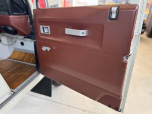 Bild 28/61 von Land Rover Defender 90 Td5 (2000)
