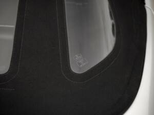 Image 44/50 of Mercedes-Benz SL 500 (1900)