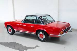 Image 6/35 of Mercedes-Benz 280 SL (1970)