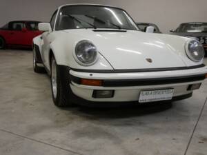 Afbeelding 3/23 van Porsche 911 Turbo 3.3 (1985)