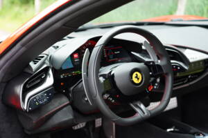 Bild 17/18 von Ferrari SF90 Stradale (2020)