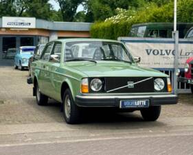 Image 6/12 de Volvo 244 DL (1975)