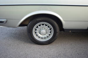 Bild 26/28 von Mercedes-Benz 230 CE (1984)