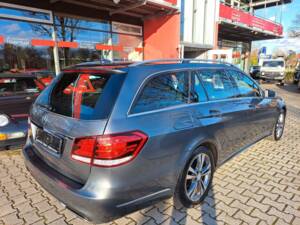Afbeelding 12/32 van Mercedes-Benz E 220 BlueTEC (2016)