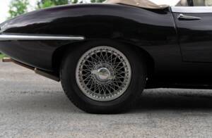Imagen 28/50 de Jaguar E-Type 4.2 (1967)