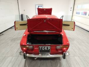 Image 13/14 of Alfa Romeo 2000 GT Veloce (1974)