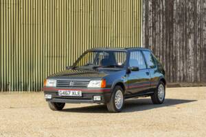 Imagen 27/50 de Peugeot 205 GTi 1.6 (1989)