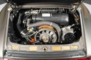 Image 17/19 of Porsche 911 SC 3.0 (1983)