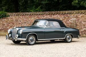 Bild 36/50 von Mercedes-Benz 220 SE Cabriolet (1960)