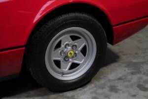 Bild 41/85 von Ferrari 308 GTSi Quattrovalvole (1985)