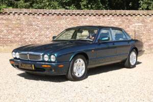 Bild 22/50 von Jaguar XJ 8 4.0 Executive (2001)