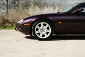Imagen 7/36 de Jaguar XK8 4.0 (1999)