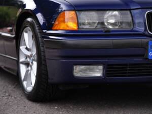 Image 18/50 de BMW 328i (1995)