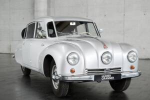 Image 29/50 of Tatra T 87 (1949)