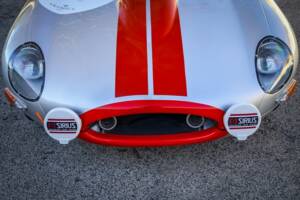 Immagine 27/50 di Jaguar E-Type 3.8 (1962)