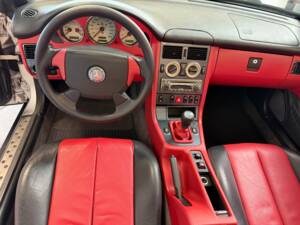 Image 27/51 of Mercedes-Benz SLK 230 Kompressor (1997)