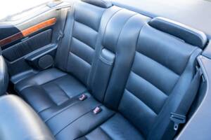 Bild 34/49 von Mercedes-Benz 300 CE-24 (1993)