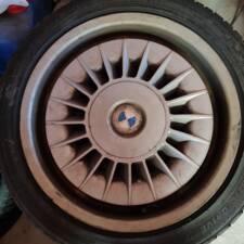 Image 11/11 of BMW M5 (1991)
