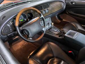 Image 8/14 of Jaguar XK8 4.0 (1999)