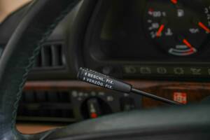 Image 17/41 of Mercedes-Benz 560 SEC (1990)