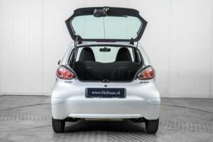 Image 38/48 of Toyota Aygo (2010)