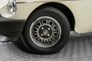 Imagen 4/50 de MG MGB GT V8 (1975)