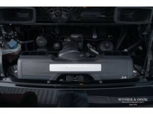Image 25/26 of Porsche 911 Carrera (2010)