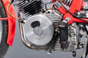 Image 34/47 of Ducati DUMMY (1953)