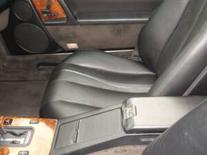 Image 17/50 de Mercedes-Benz 500 SL (1991)