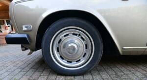 Image 45/50 of Rolls-Royce Silver Shadow II (1977)