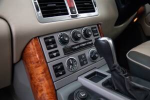 Image 44/50 de Land Rover Range Rover Vogue V8 (2005)
