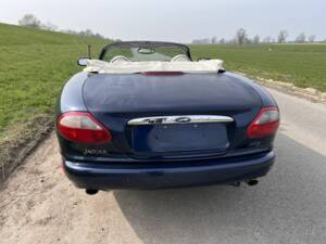 Bild 7/8 von Jaguar XK8 4.0 (1998)