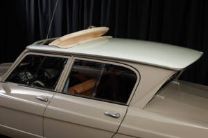 Image 13/60 of Citroën Ami 6 Berline (1969)